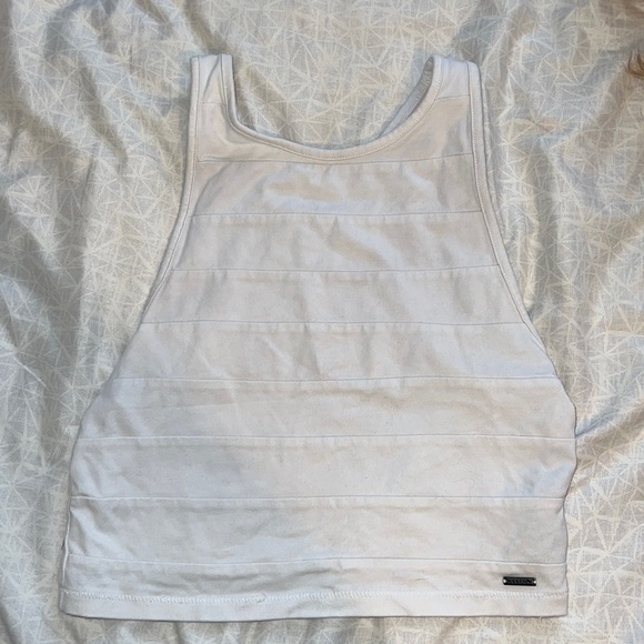 tank cropped - Picture 1 of 4